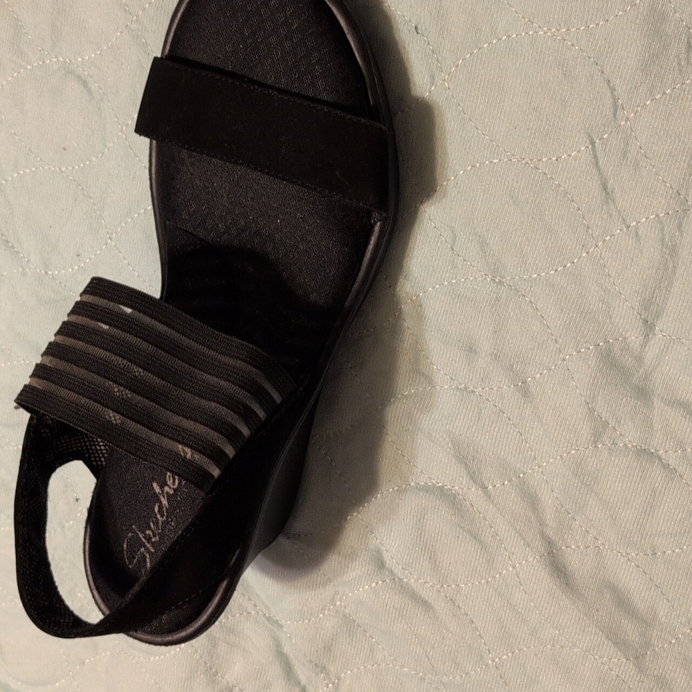 Shoes - Picture 2 of 4